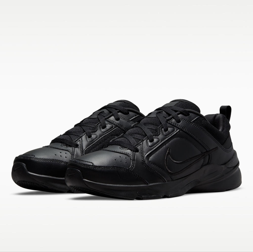 Nike Defy All Day Training Shoe Sneakers